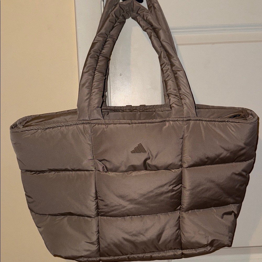 NEW Adidas women’s brown Quilted All Me 3 Tote Bag handle & zippers overnight - Picture 2 of 7